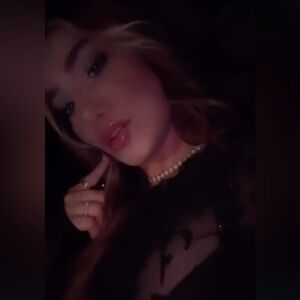 LIKE TO BE NOTIFIED WHEN I GO LIVE🤍 Meet your posher Alina 🫶🏻